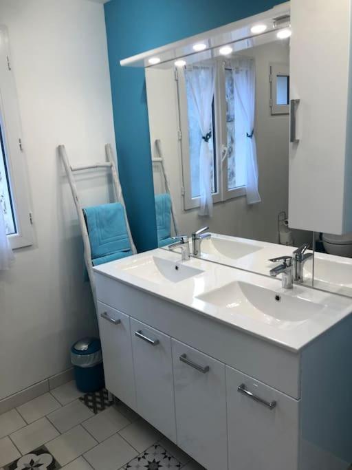Durban Des Corbieres : Maison Neuve Deco Moderne Εξωτερικό φωτογραφία